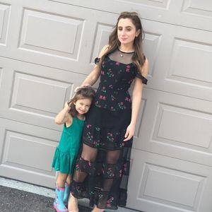 Meet your Posher, Ema